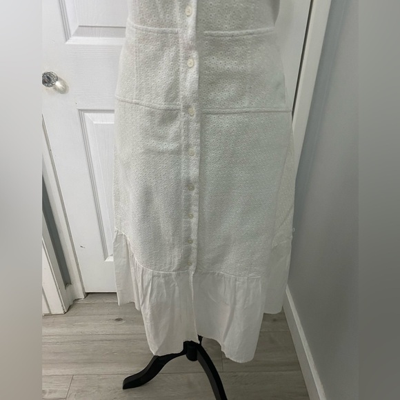 White sleeveless button up dress - Picture 3 of 3